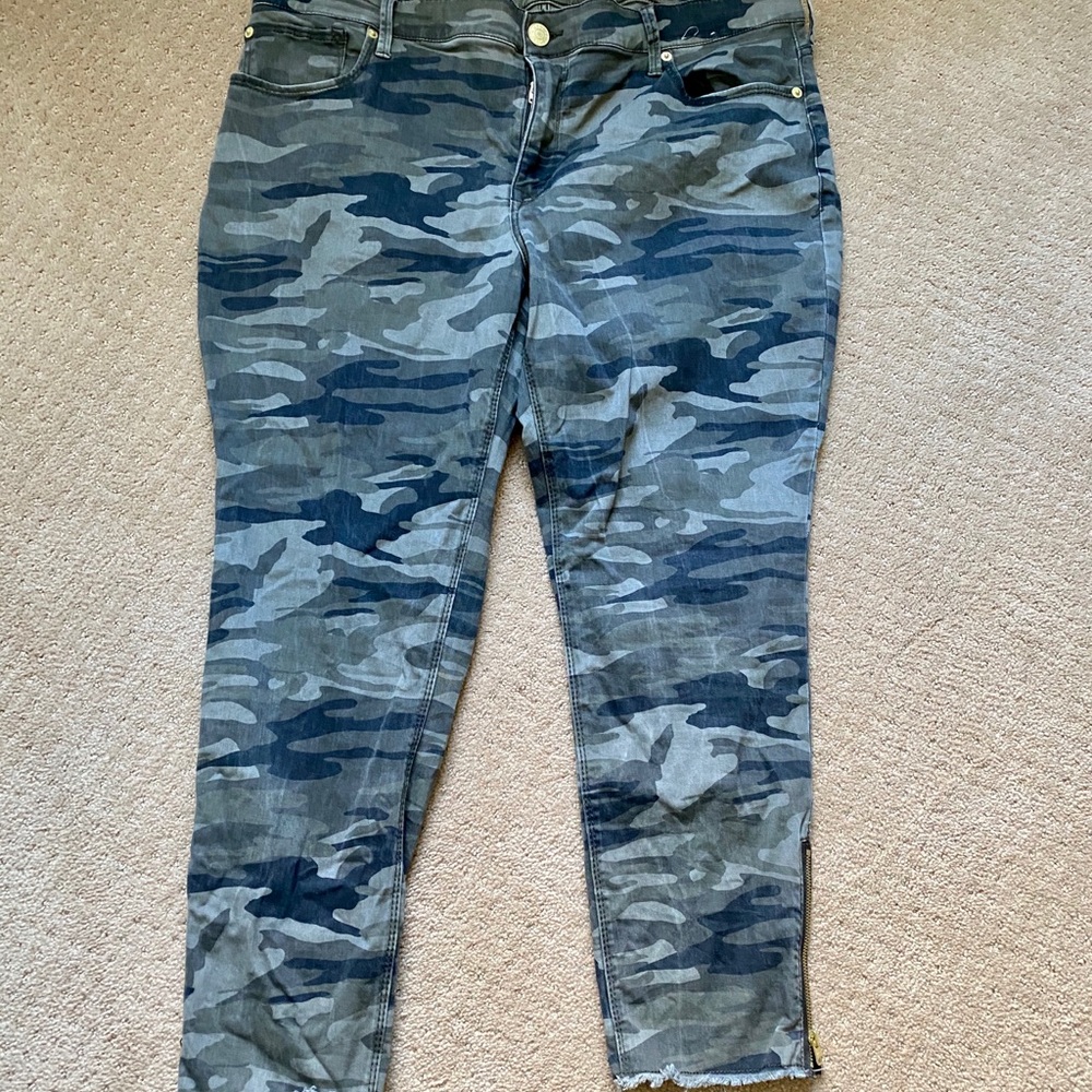 Express Camo Jeans